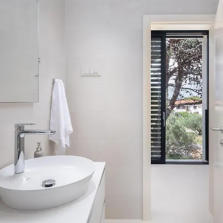 Cozy In With Wifi Betina (Sibenik-Knin)